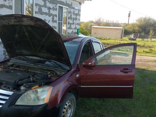 2009 Vortex Estina I, красный, 220000 рублей, вид 1