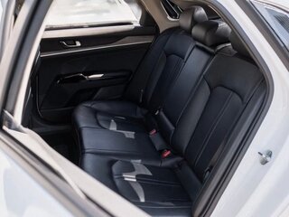 2021 Kia K5 III, белый, 2890000 рублей, вид 4