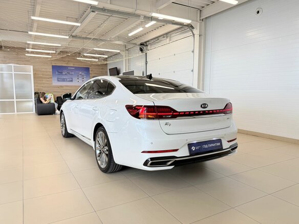 2020 Kia K7 YG (II) Рестайлинг, белый, 3499900 рублей - вид 4
