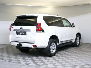 2022 Toyota Land Cruiser Prado 150 Series Рестайлинг 3, белый, 6290000 рублей, вид 5