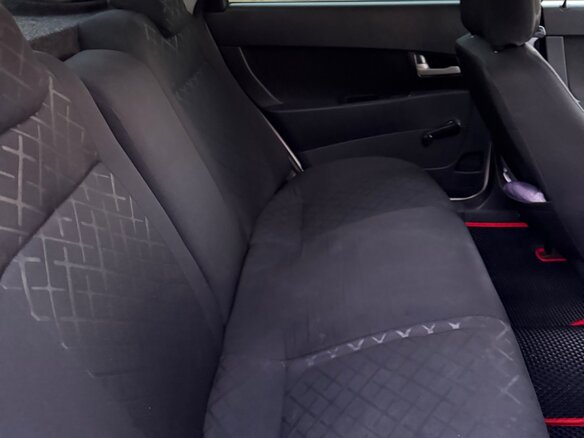 2013 Lada (ВАЗ) Priora I Рестайлинг, белый, 460000 рублей - вид 13