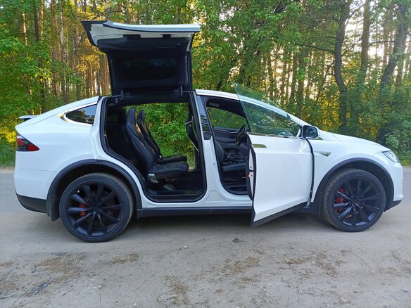 2016 Tesla Model X 90D I, белый, 3600000 рублей - вид 6