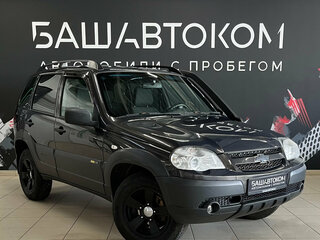 2016 Chevrolet Niva I Рестайлинг, коричневый, 565000 рублей, вид 3