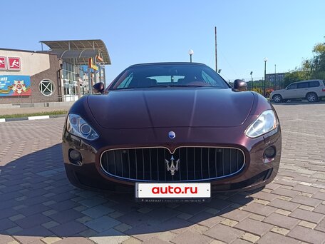 2010 Maserati GranCabrio I, пурпурный, 8000000 рублей, вид 3