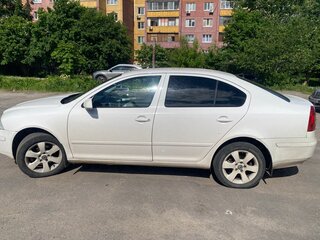 2008 Skoda Octavia II (A5), белый, 600000 рублей, вид 4