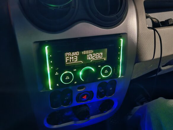 2011 Renault Logan I Рестайлинг, красный - вид 17