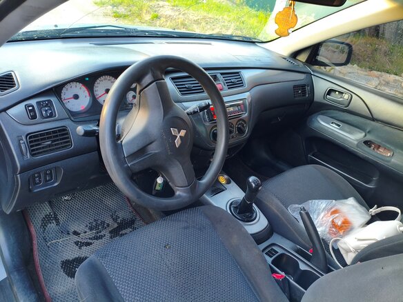 2006 Mitsubishi Lancer IX Рестайлинг, серебристый, 210000 рублей - вид 8