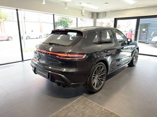 2026 Porsche Macan I Рестайлинг 2, серый, 14890000 рублей, вид 3