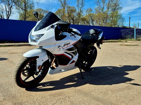 2011 Kawasaki Ninja 250R, белый, 280000 рублей, вид 1