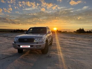 2002 Toyota Land Cruiser 100 Series Рестайлинг 1, серый, 1900000 рублей, вид 2