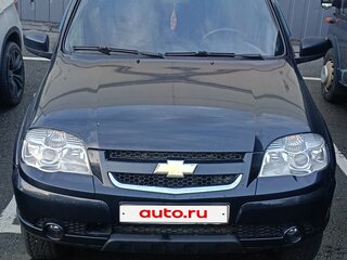 2013 Chevrolet Niva I Рестайлинг, чёрный, 500000 рублей, вид 2
