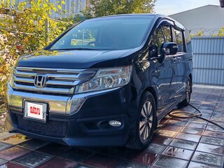 2012 Honda Stepwgn Spada IV Рестайлинг, чёрный, 1700000 рублей, вид 4