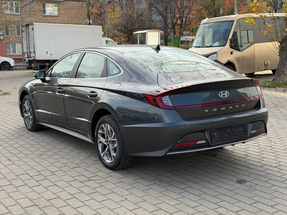 2023 Hyundai Sonata VIII (DN8), серый, 2999000 рублей - вид 5