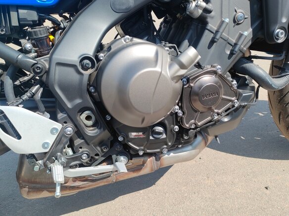 2025 Yamaha XSR900, синий, 1349000 рублей - вид 9