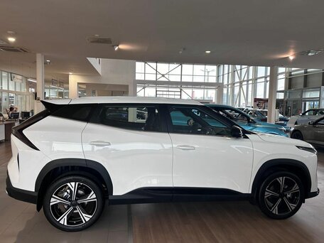 2026 Geely Cityray, белый, 3299990 рублей, вид 4