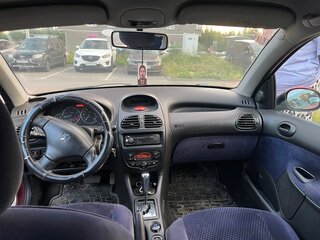 2005 Peugeot 206, красный, 115000 рублей, вид 5