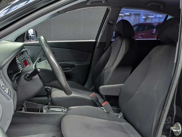 2010 Kia Rio II Рестайлинг, чёрный, 575000 рублей - вид 9