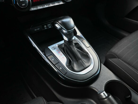 2019 Kia Cerato IV, красный, 1684000 рублей - вид 21