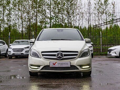 2014 Mercedes-Benz B-Класс 200 II (W246) Рестайлинг, белый, 881000 рублей, вид 3