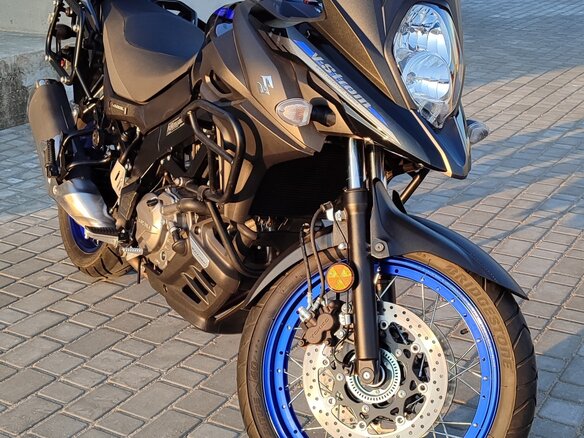 2022 Suzuki V-Strom DL 650, чёрный, 1061310 рублей - вид 5