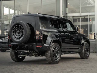 2026 Land Rover Defender Octa II, чёрный, 28000000 рублей, вид 5