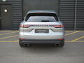 2021 Porsche Cayenne E-Hybrid III, серебристый, 6390000 рублей - вид 3