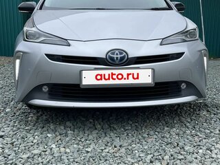 2019 Toyota Prius PHV ZVW52 Prime IV (XW50), серебристый, 1650000 рублей, вид 1