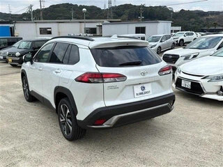 2023 Toyota Corolla Cross I, белый, 1790007 рублей, вид 3