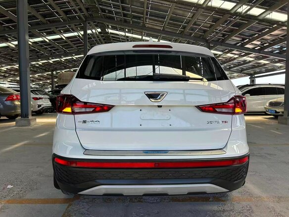 2023 Jetta VS5 I Рестайлинг, белый, 1510548 рублей - вид 3