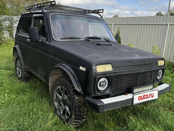 2000 Lada (ВАЗ) 2121 (4x4) I Рестайлинг, чёрный, 300000 рублей - вид 1