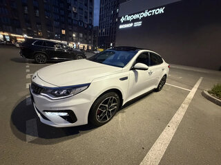 2018 Kia Optima IV Рестайлинг, белый, 2490000 рублей, вид 1