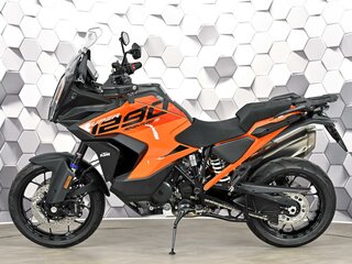 2024 KTM 1290 Super Adventure S, оранжевый, 1899000 рублей, вид 4