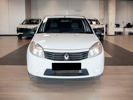 2012 Renault Sandero I, белый, 993000 рублей, вид 2