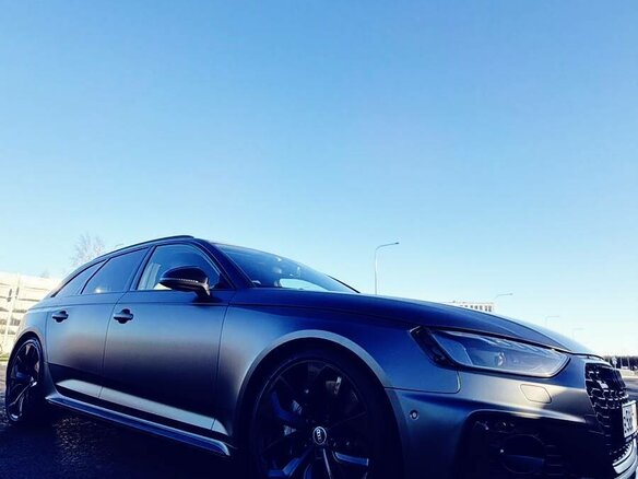 2021 Audi RS 4 IV (B9) Рестайлинг, серый, 7290000 рублей - вид 1
