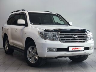2009 Toyota Land Cruiser 200 Series, белый, 2750000 рублей, вид 3