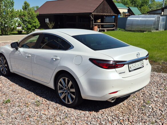 2019 Mazda 6 III (GJ) Рестайлинг 2, белый, 2000000 рублей - вид 2