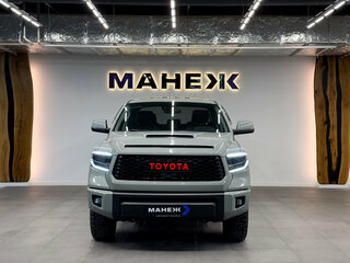 2021 Toyota Tundra CrewMax II Рестайлинг, серый, 6950000 рублей, вид 2