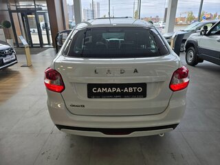 2026 Lada (ВАЗ) Granta I Рестайлинг, белый, 1098000 рублей, вид 5