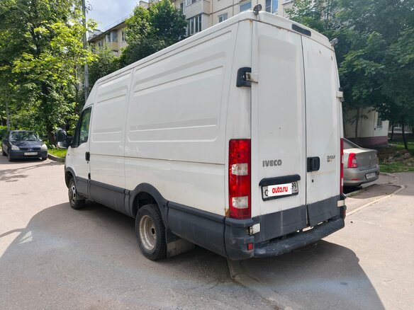 2011 Iveco Daily, белый, 1200000 рублей - вид 6