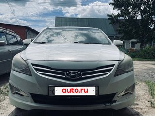 2015 Hyundai Solaris I Рестайлинг, белый, 610000 рублей, вид 1