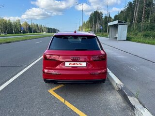 2017 Audi Q7 II (4M), красный, 4900000 рублей, вид 4