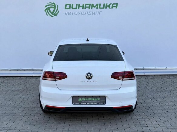 2021 Volkswagen Passat B8 Рестайлинг, белый, 2390000 рублей - вид 5