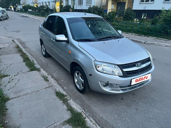 2013 Lada (ВАЗ) Granta I, серебристый - вид 1