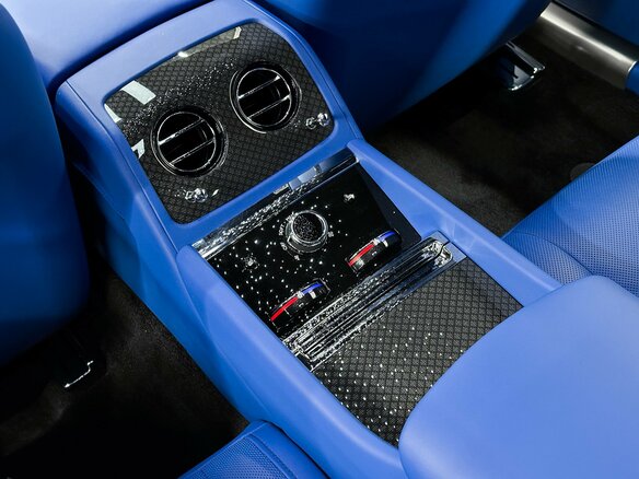 2026 Rolls-Royce Spectre Black Badge I Рестайлинг (Series II), чёрный, 74000000 рублей - вид 32