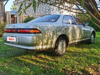 1993 Toyota Mark II VII (X90), серый, 700000 рублей, вид 3