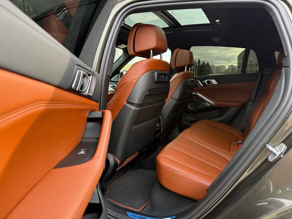 2021 BMW X6 30d III (G06), зелёный, 7990000 рублей - вид 12