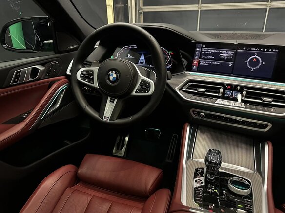 2020 BMW X6 40i III (G06), коричневый, 8190000 рублей - вид 20