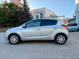 2010 Hyundai i20 I, серебристый, 430000 рублей, вид 4