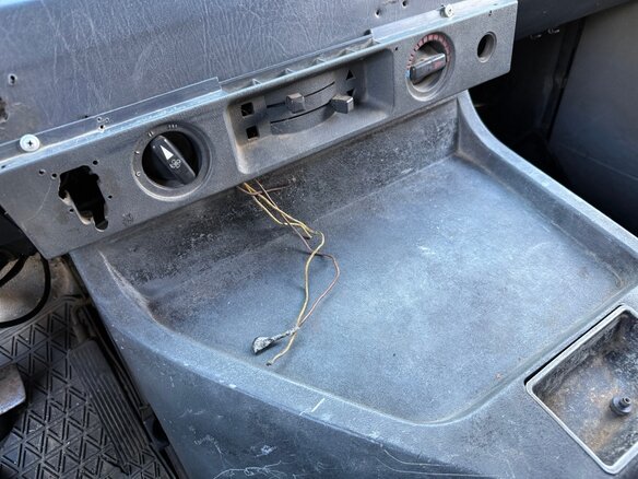 1992 Mercedes-Benz MB 100, чёрный, 150000 рублей - вид 22