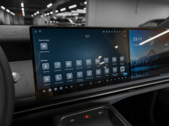 2026 Volkswagen ID.Era 9X 65.2 kWh, серый, 10450000 рублей - вид 24